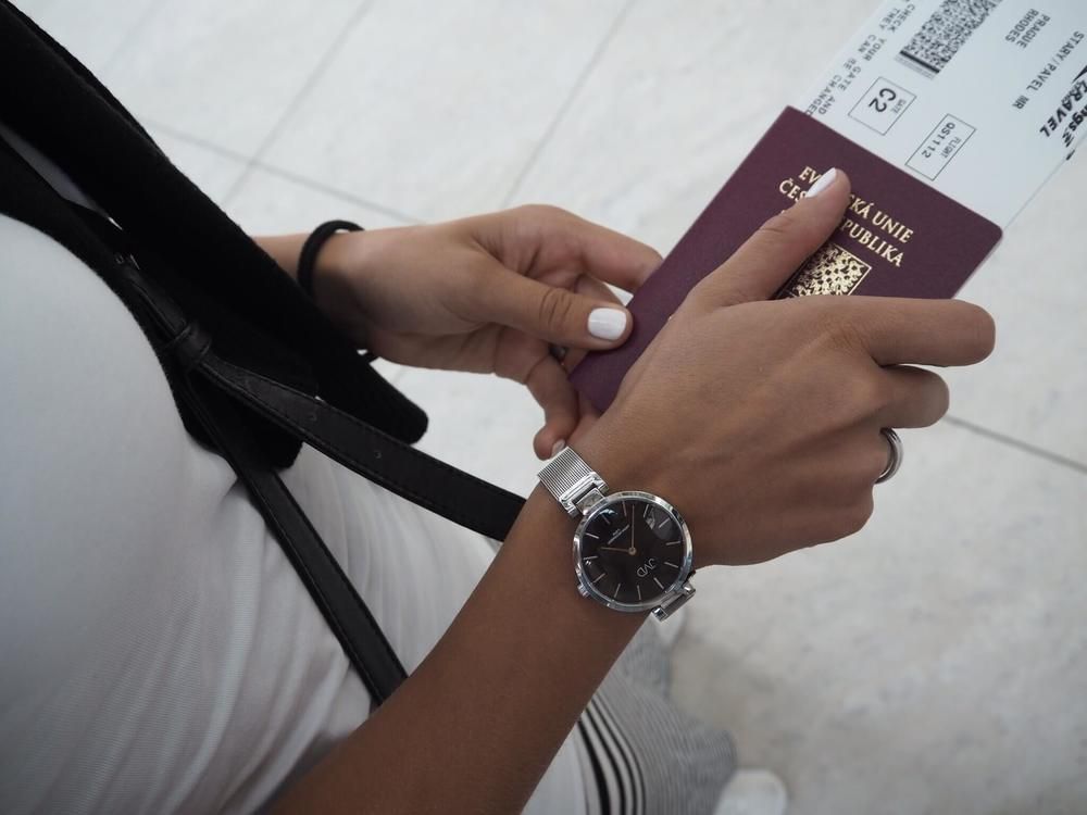 Náramkové hodinky JVD J4156.2