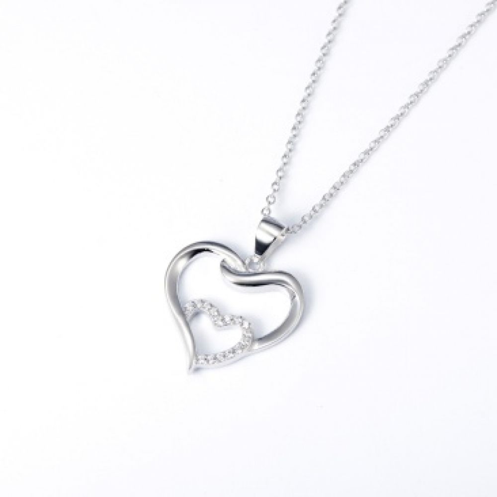 Stříbrný náhrdelník dvojité srdce se zirkony