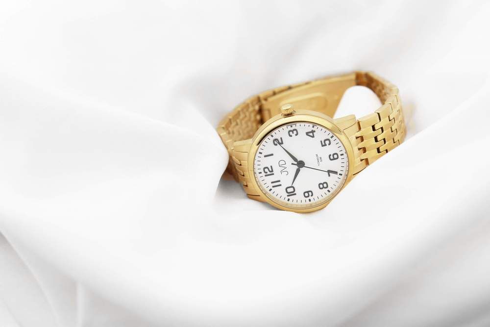 Náramkové hodinky titan JVD JE5001.3