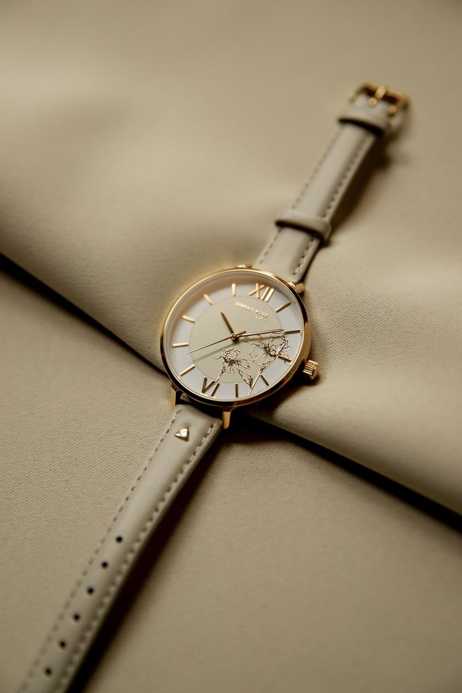 SUNDAY ROSE Fashion Iris Leather