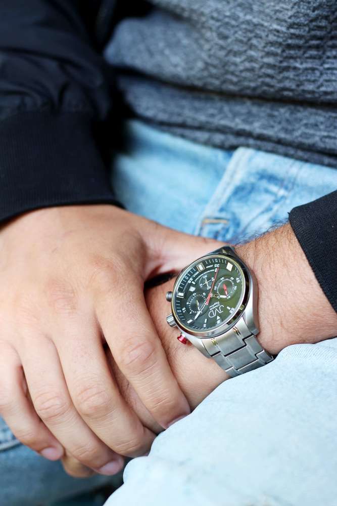 Náramkové hodinky JVD JE2005.1