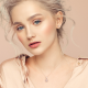 MINET Rose gold stříbrné náušnice SNĚHOVÉ VLOČKY s bílými zirkony